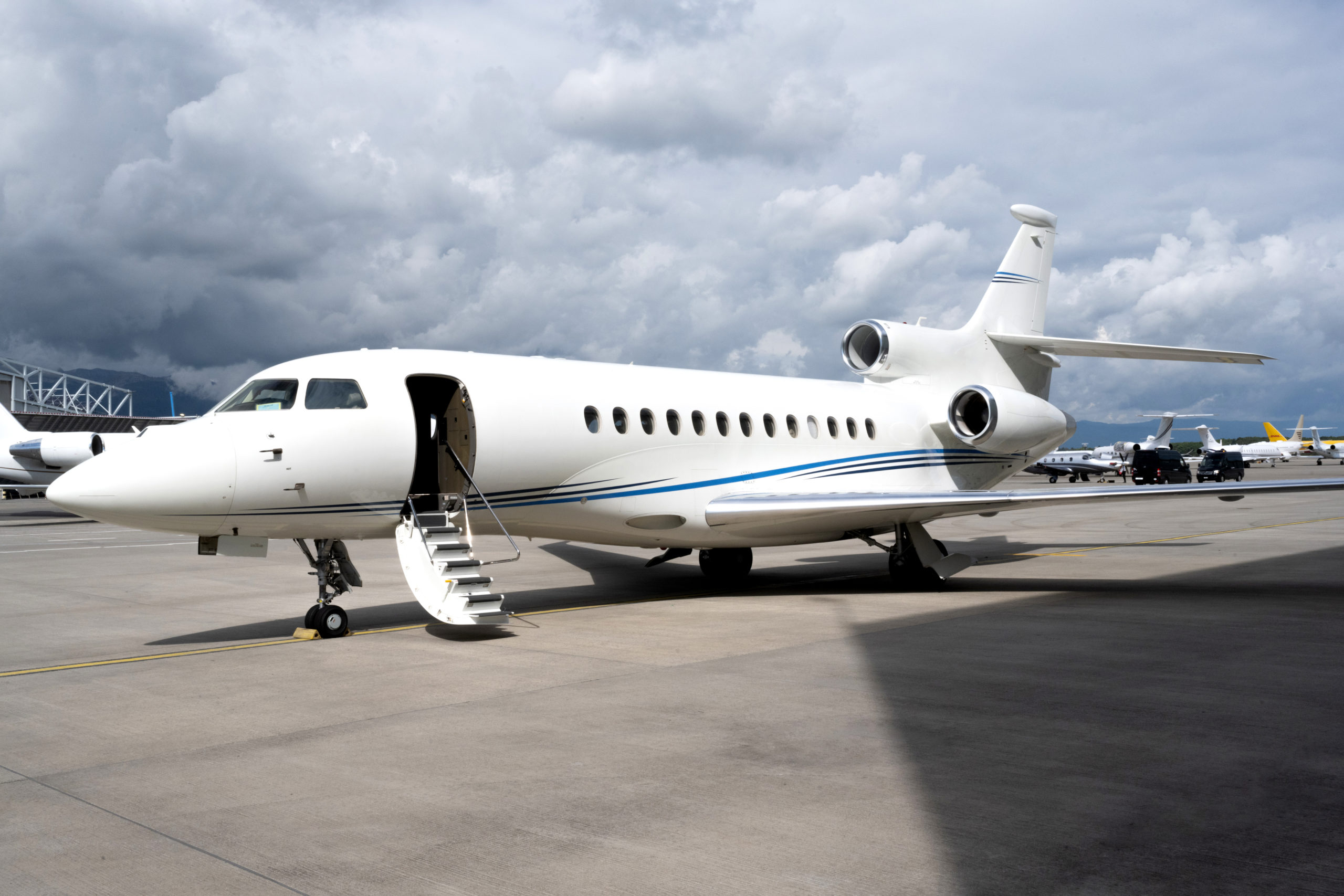 Dassault Falcon 7X - OE-LZM - Aircraft for sale - SPARFELL Inventory